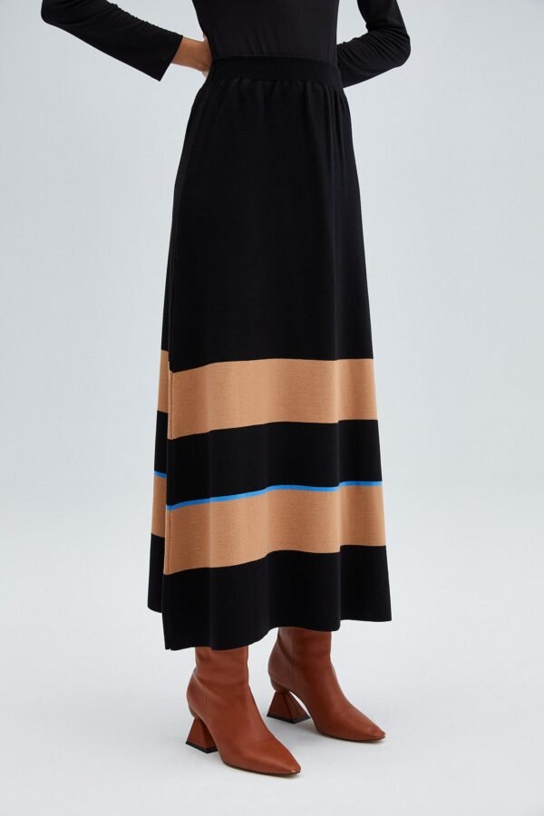 STRIPED KNITWEAR SKIRT WITH ELASTIC WAIST - Image 3