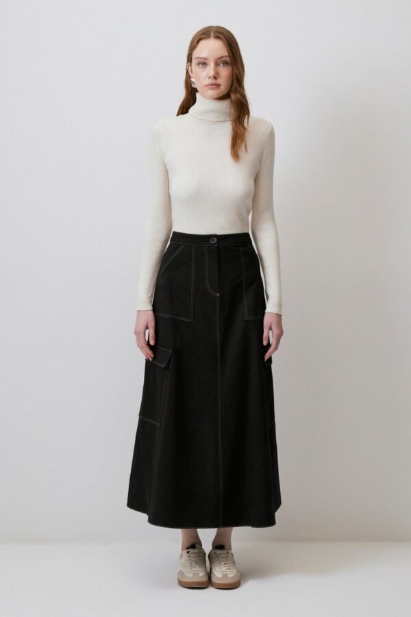 A-LINE SKIRT WITH CONTRAST STITCHING