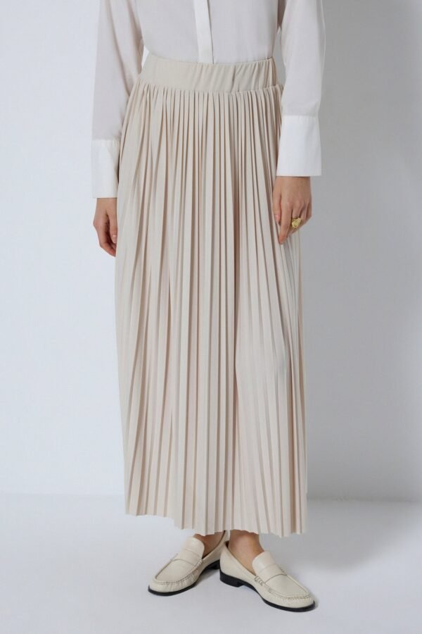 PLEATED KNIT SKIRT - Image 3